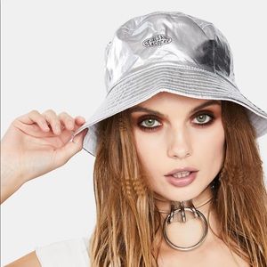 BRAND NEW! Petals and Peacocks Silver Bucket Hat